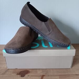 GLOLILY Elle Brown Faux Suede Walking Shoes Slip-On Size: 10 M  NWB